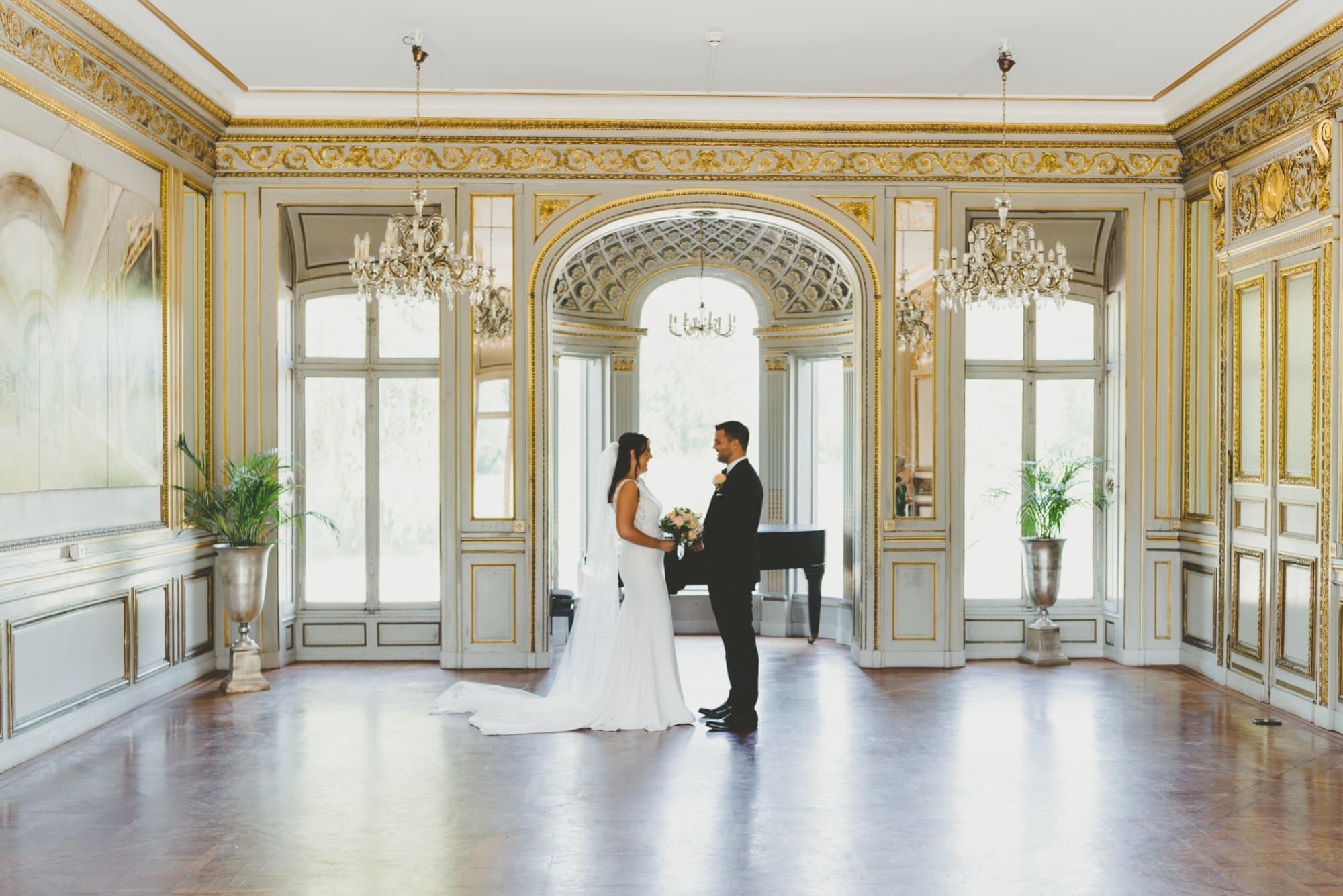 Brittany et Christian deux Américains qui se marient avec noces du monde