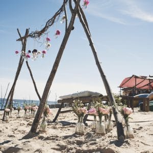 Arche de cérémonie sur la plage au Cap Ferret