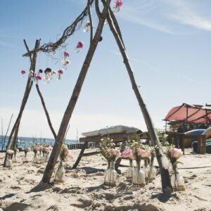 Arche De Cérémonie Sur La Plage Au Cap Ferret