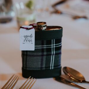 Fiole D'alcool Pour Mariage En Ecosse