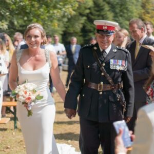 Entrée De La Mariée Avec Son Père Militaire