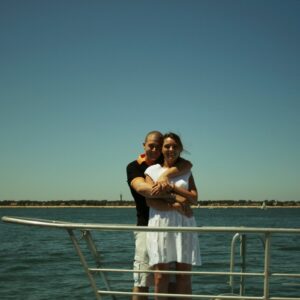 Excursion En Bateau Pour Journée De Mariage Entre Amis Et Famille