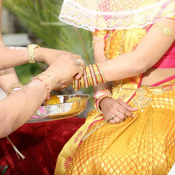 Mariage Hindou à Cannes Avec Les Traditions