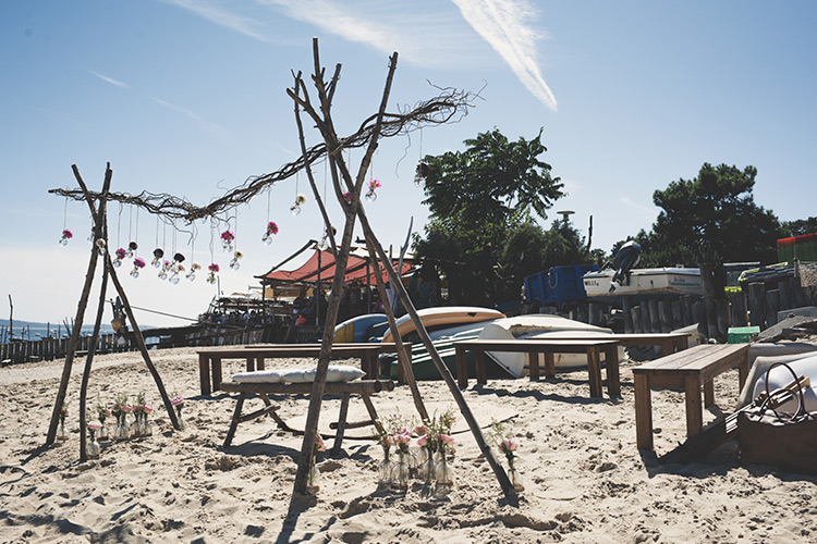 Arche de cérémonie sur la plage au Cap Ferret