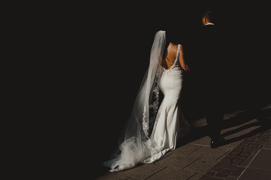 Mariage américain dans les rues de Strasbourg