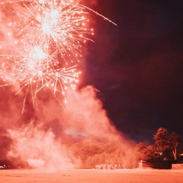 Feu D'artifice Tiré à La Villa La Tosca à Lanton