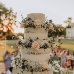 Naked Cake Fleuri Pour Un Mariage Dans Le Sud Ouest De La France