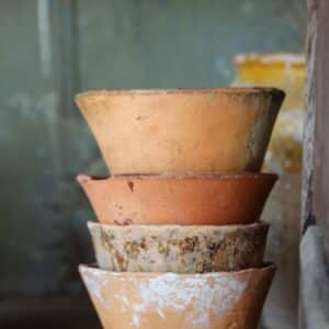 Pots de terre, détails pendant un mariage au Cap Ferret
