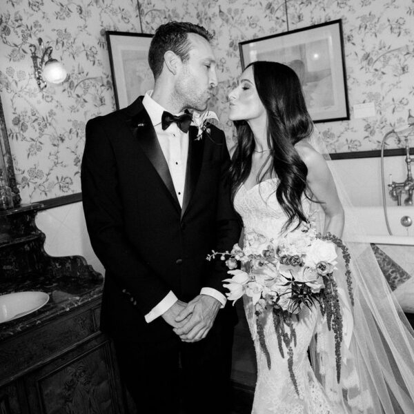 Couple Avec Style Editorial De Photo