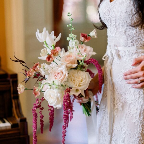 Bouquet De La Mariée, Burgundy Et Blush