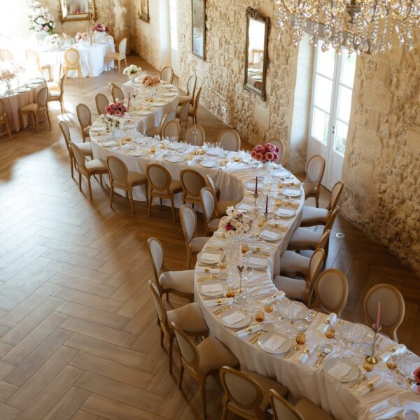 Table Serpentine Organisés Par La Wedding Planner Noces Du Monde à Bordeaux