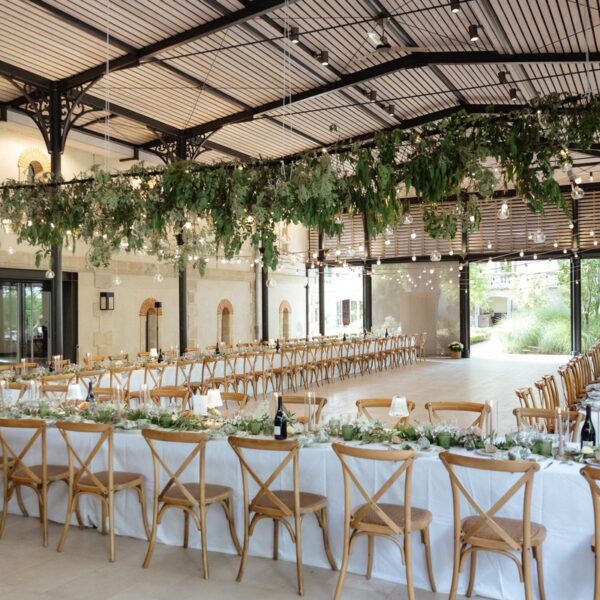 Longues Tables Banquet Pour Un Mariage Vert Et Ivoire